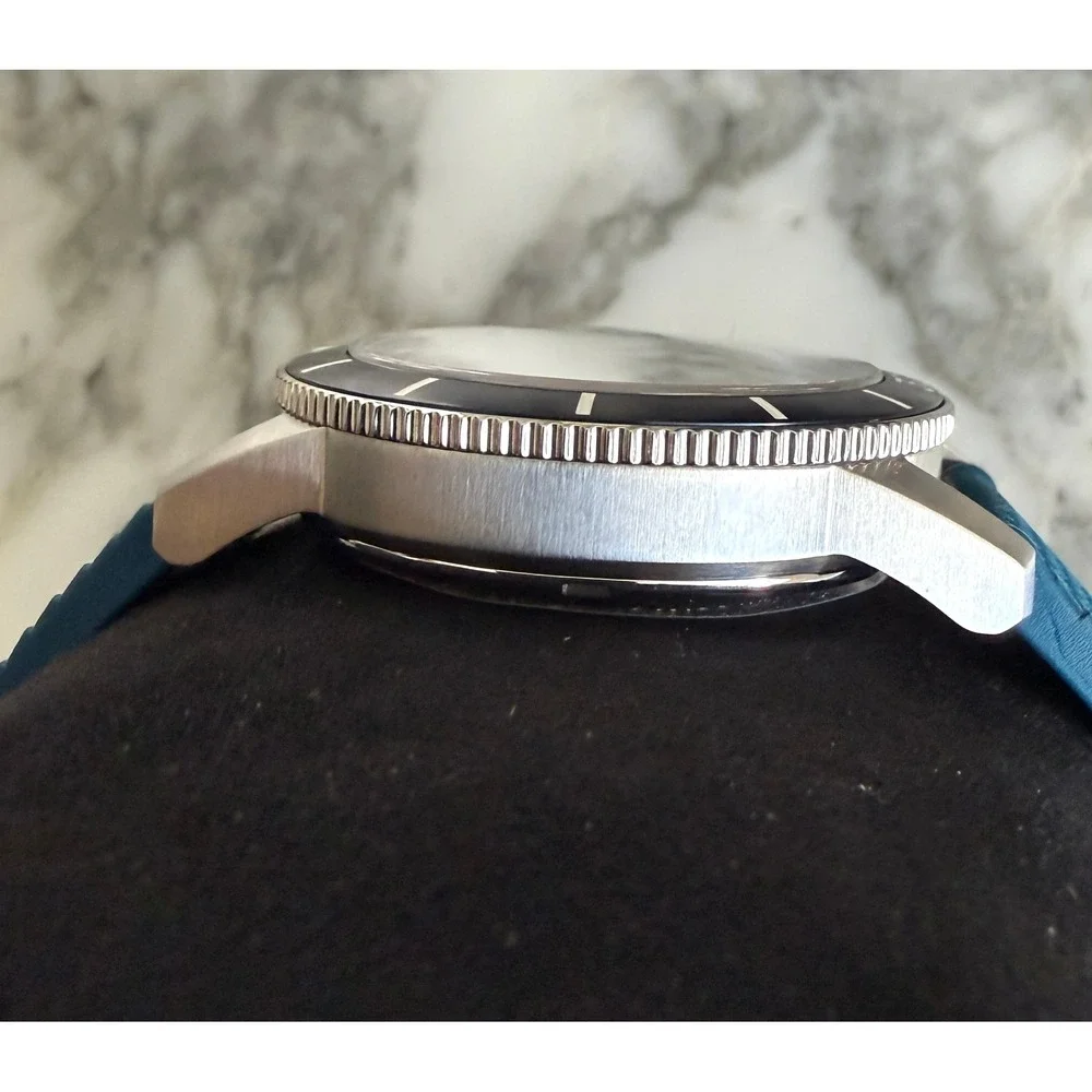 Zodiac Super Sea Wolf Automatic 200M Teal Blue Dial Rubber Strap Watch ZO9217